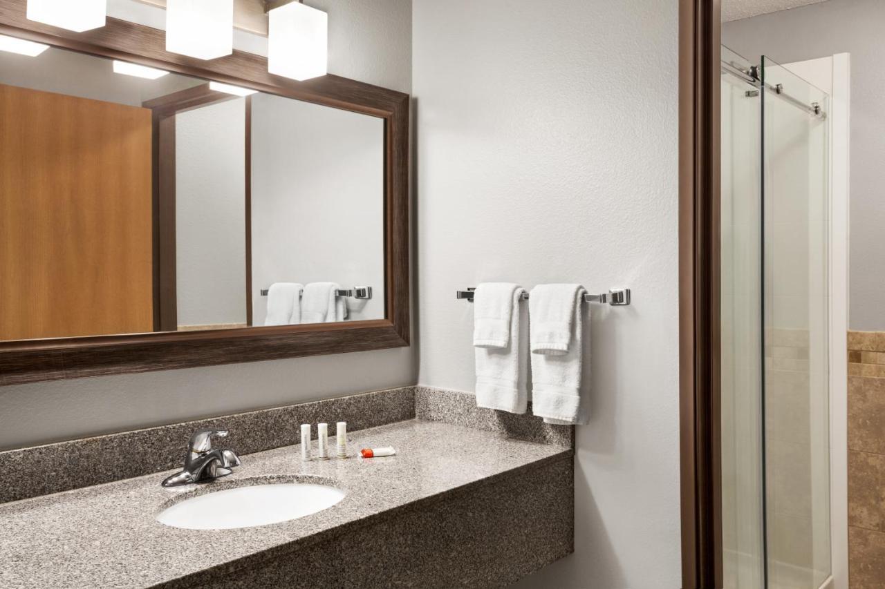 Americinn By Wyndham Sauk Centre Kamer foto