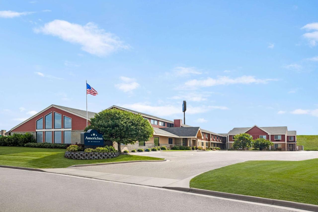 Americinn By Wyndham Sauk Centre Buitenkant foto