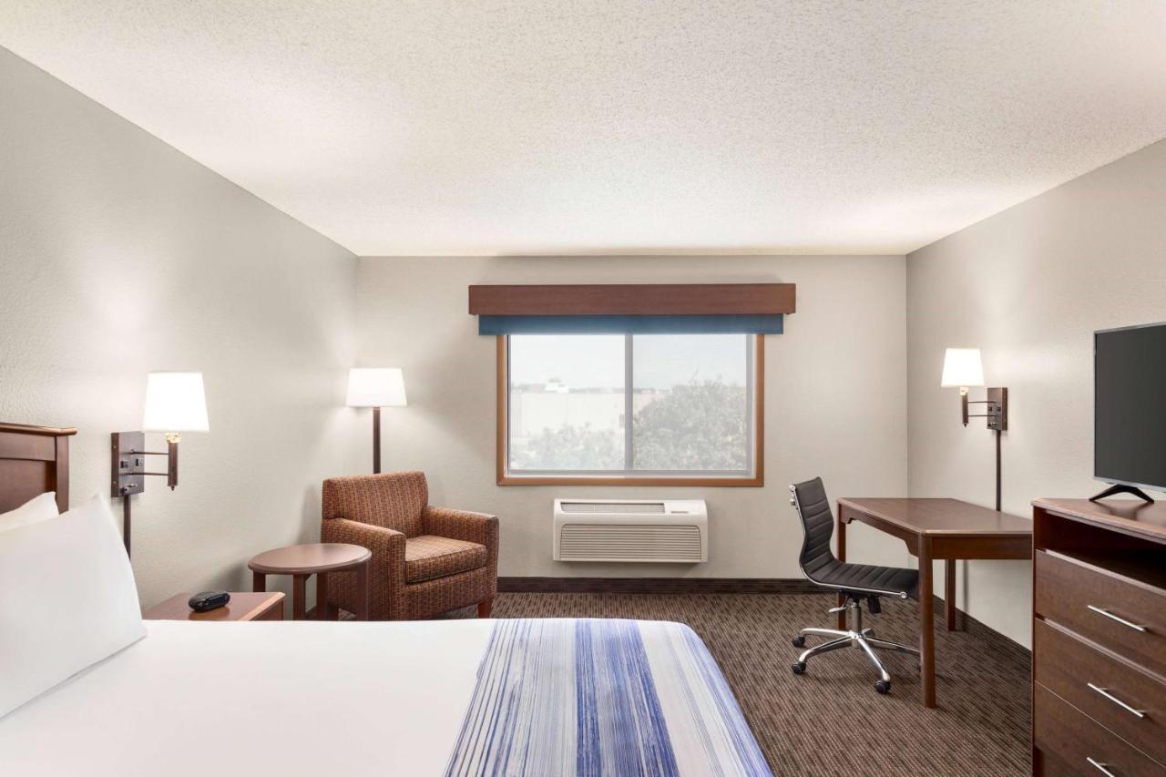 Americinn By Wyndham Sauk Centre Buitenkant foto